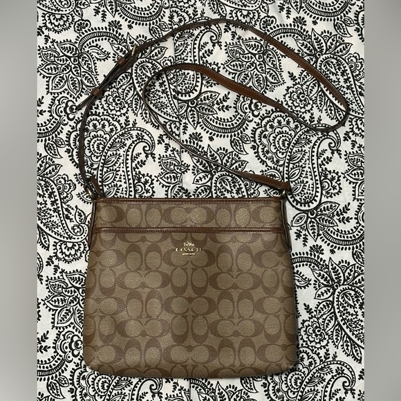 Coach Signature File Crossbody Bag Brown Canvas Leather Trim - Picture 3 of 11